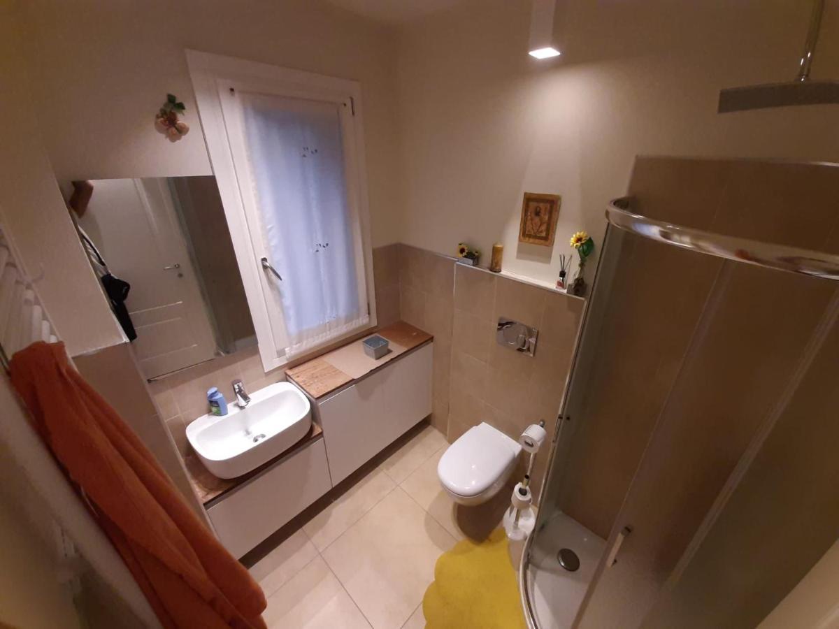 Nuova Casa Al Lago Con Piscina Desenzano del Garda Exterior foto