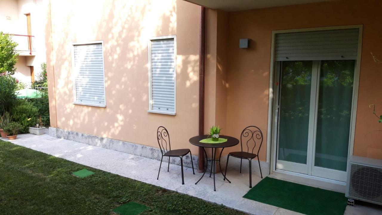 Nuova Casa Al Lago Con Piscina Desenzano del Garda Exterior foto